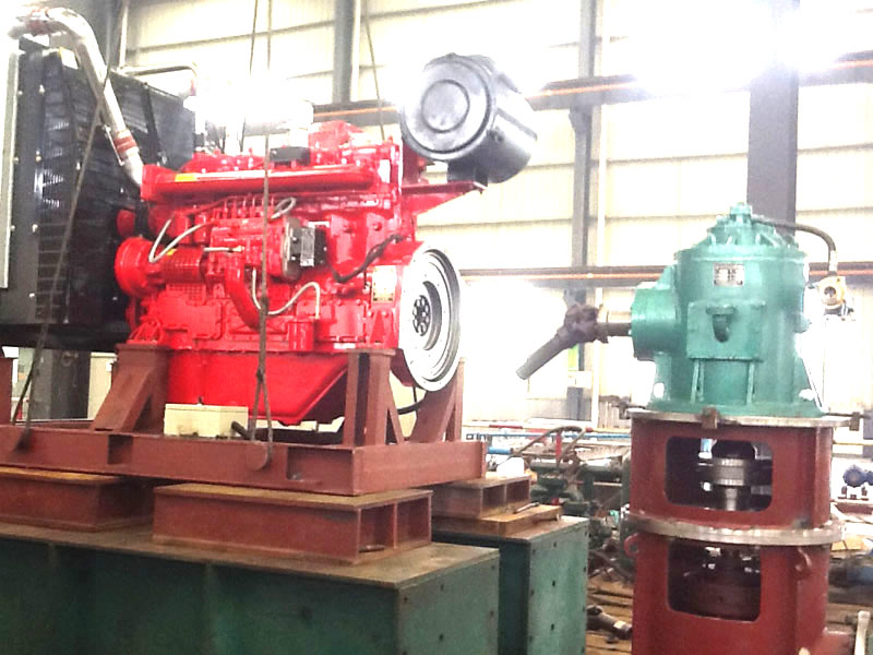 用于連接柴油機(jī)的H系列直角齒輪箱